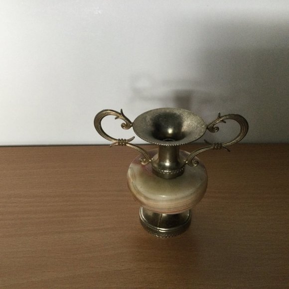 Vintage mini small decorative bud vase handled stone metal onyx 3.25" - Picture 2 of 5